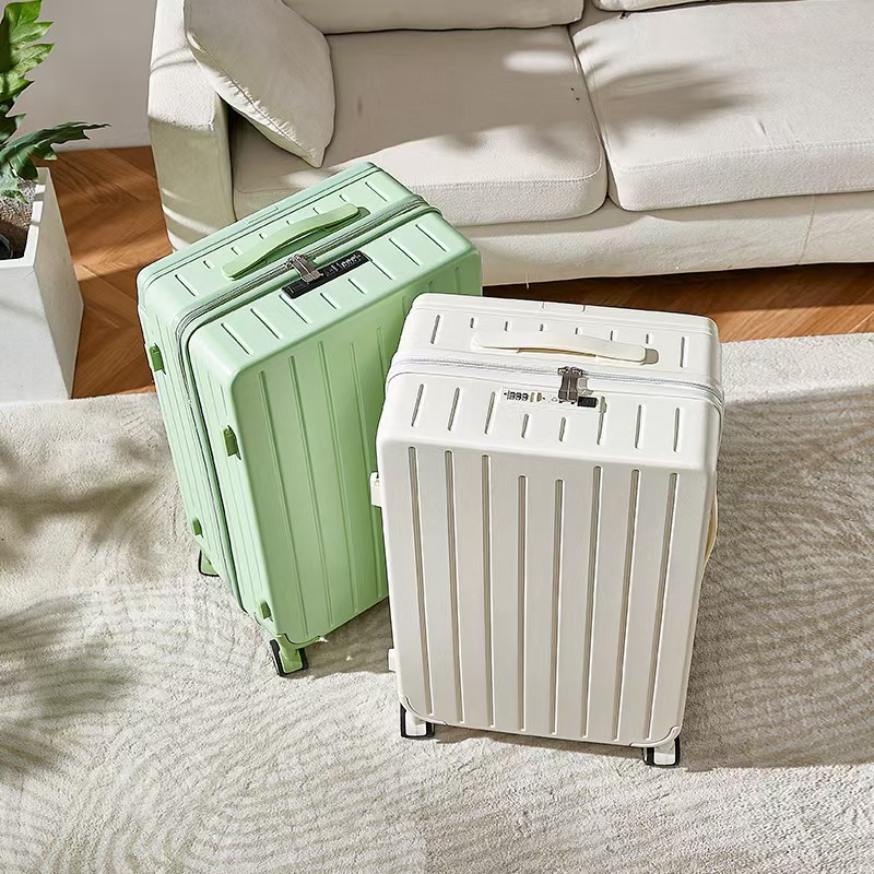 Wholesale wide trolley boarding luggage with USB charging