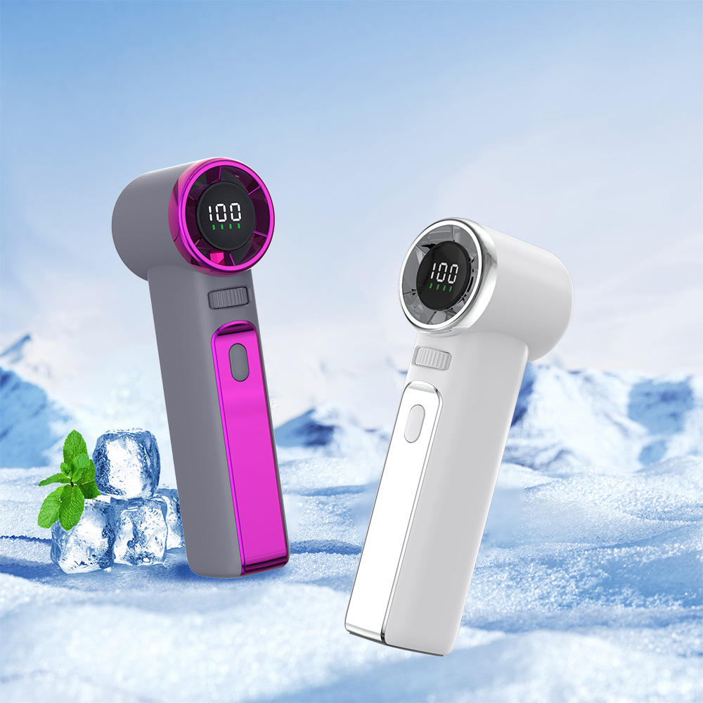 How should a foreign buyer choose a small fan supplier in China?