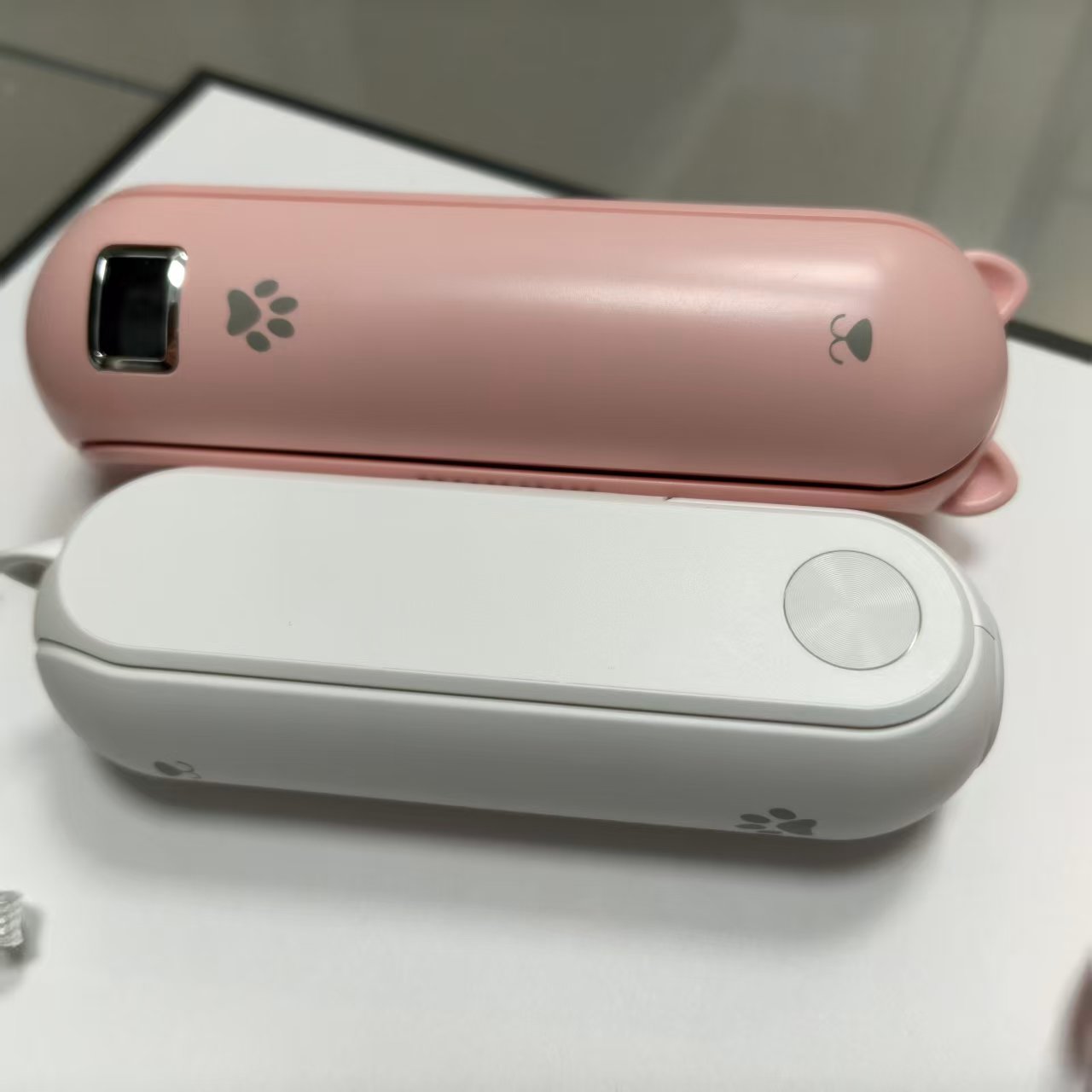 Mini Rechargeable Handheld Fan Custom|Foldable and power bank function and LED light|4800mAh